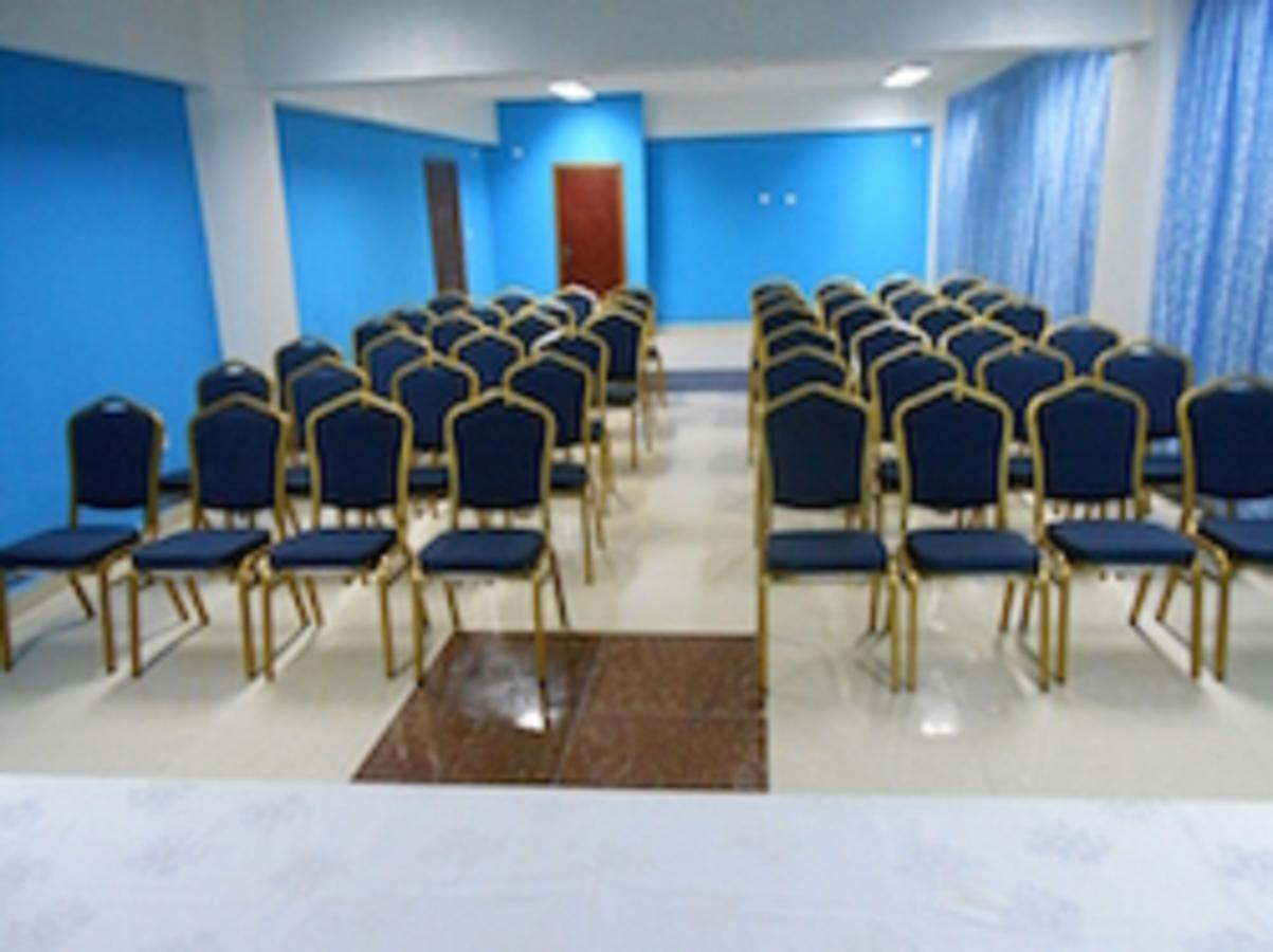 Corina Hotel Monrovia Exterior photo